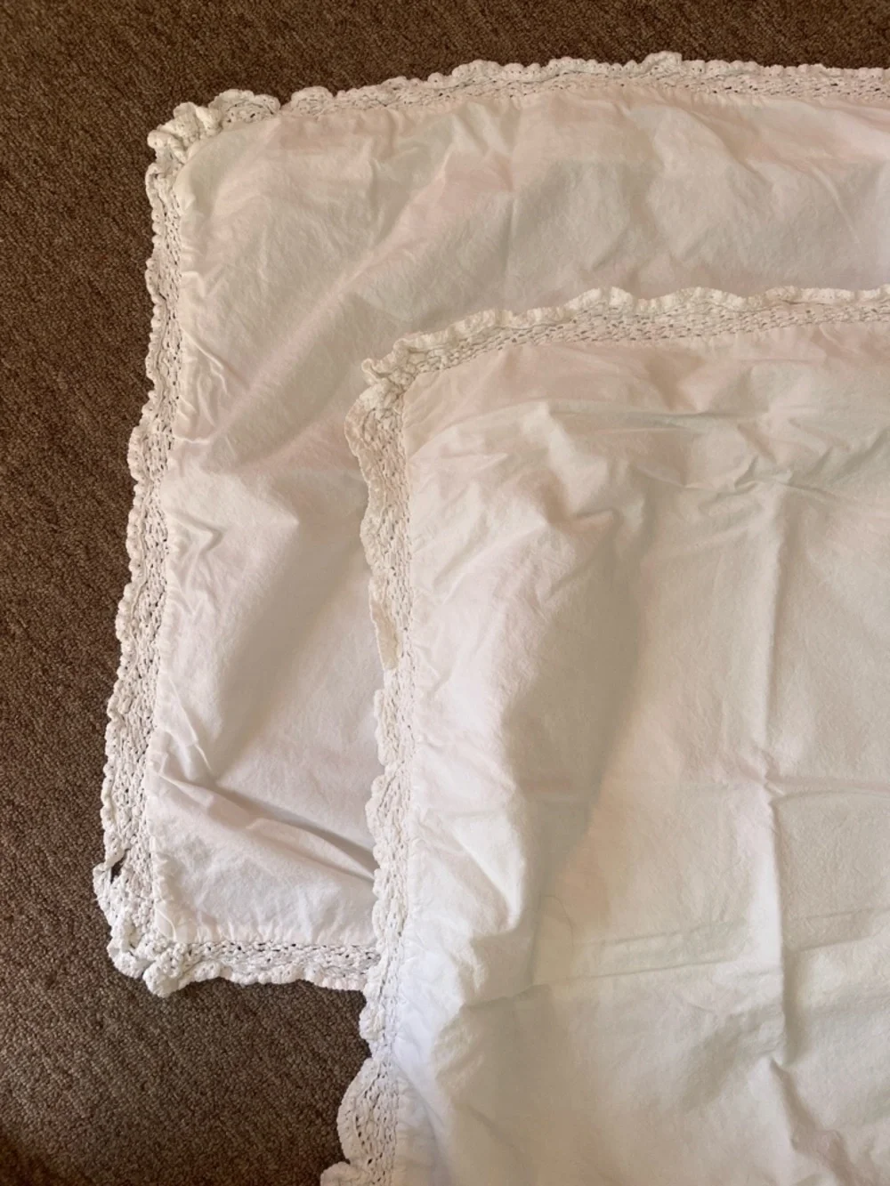 Piubelle White Decorative Lace-Edge Pillow Shams - Classic Home Bedding - Picture 4 of 14